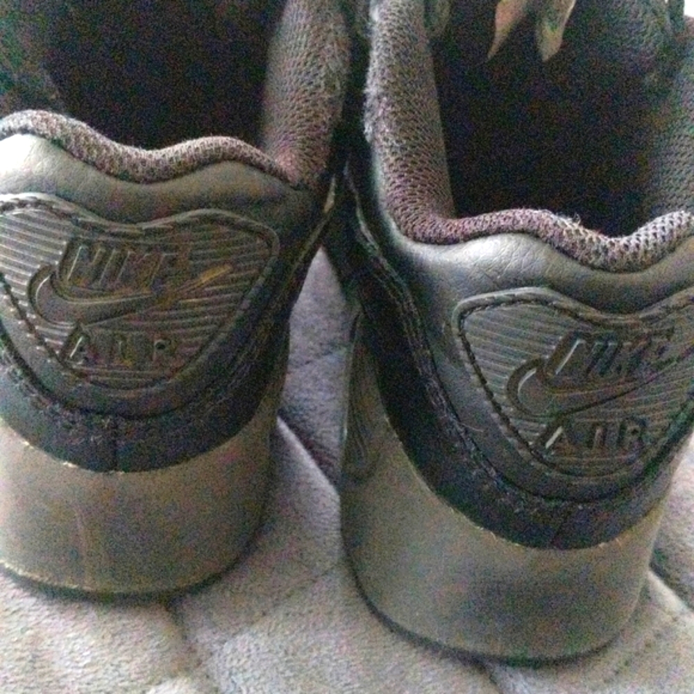 Boy's Nike Air Max - Picture 5 of 9